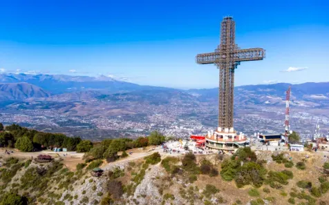 KÜLÖNLEGES SZILVESZTERI FÉNYJÁTÉK A BALKÁN SZÍVÉBEN (4 nap/3 éjszaka) 4