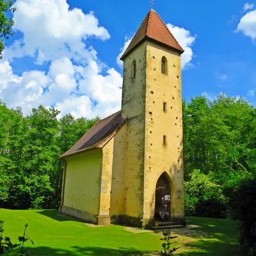 GARANTÁLT INDULÁS!
ŐRSÉG SZÍVÉBEN
SZLOVÉN KIRUCCANÁSSAL 8