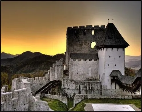 Varázslatos Karácsonyi mese
Celje-Postojnai cseppkőbarlang-Ljubjana-Trojane-Maribor
Élő betlehemi jászollal a Postojnai cseppkőbarlangban 2