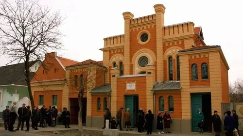NAPFÉNY ÉS FÜRDŐK A DÉL-ALFÖLDÖN
SZEGED ÉS MAKÓ 4