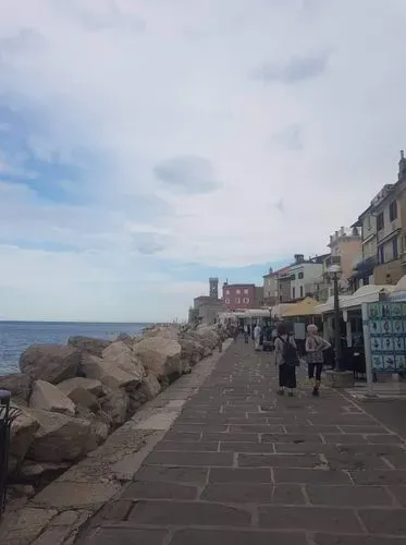 PIRAN ÉS POTOROZ - SZLOVÉN TENGERPART ÉKKÖVEI 10