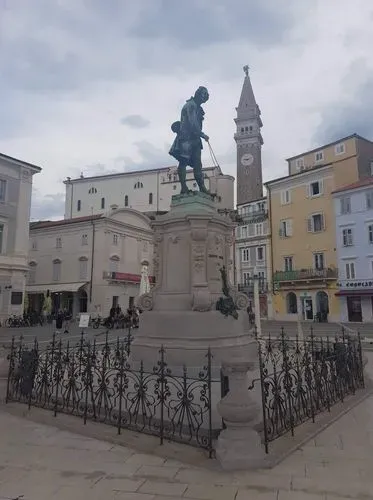 PIRAN ÉS POTOROZ - SZLOVÉN TENGERPART ÉKKÖVEI 11