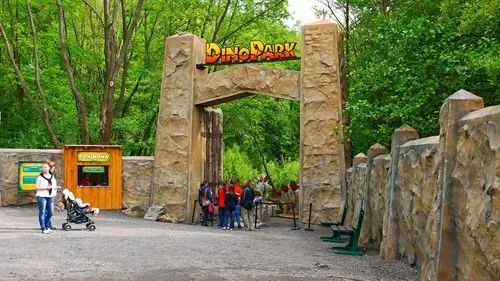 KASSA – városnézés, állatkert és dinó park 4