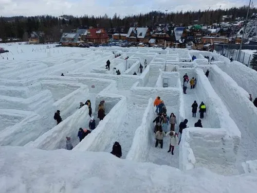 PORONIN - SKY WALK, ZAKOPANE ÉS A VILÁG LEGNAGYOBB HÓ-LABIRINTUSA 1