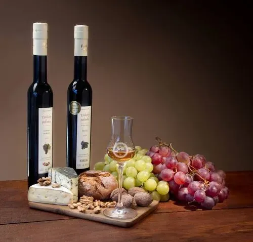 MÉZESKALÁCS ÉS PÁLINKÁS ÉLMÉNYEK 1