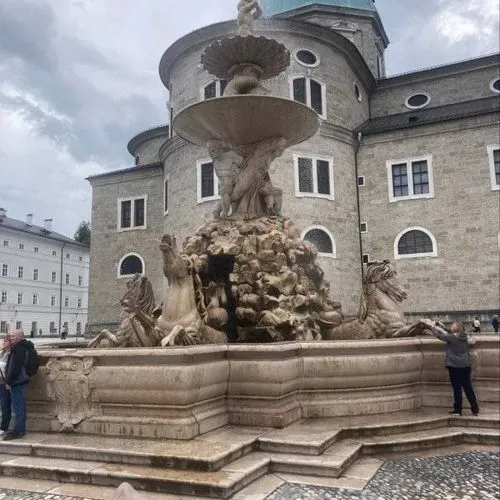 Mesebeli utazás
Hallstattban és Salzburgban 3