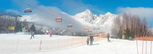 Utazás kép SÍELÉS-SZÁNKÓZÁS
A MAGAS-TÁTRÁBAN