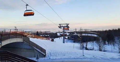 SÍELÉS-SZÁNKÓZÁS
A MAGAS-TÁTRÁBAN 5