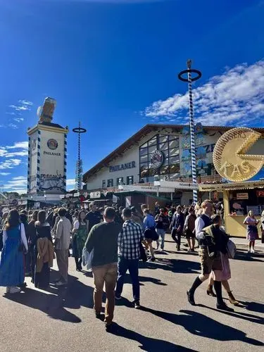 MÜNCHEN – városnézés és Sörfesztivál - Non-stop utazással 8