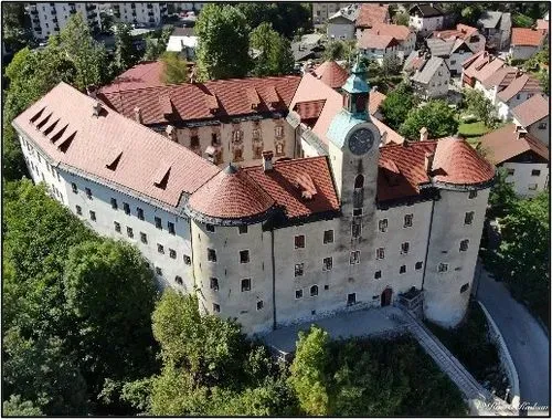 INDRIJA CSIPKE FESZTIVÁL, SKOFJA LOKA, POHORJE LOMBKORONA SÉTÁNY 1