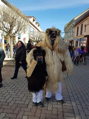BUSÓJÁRÁS MOHÁCSON 1