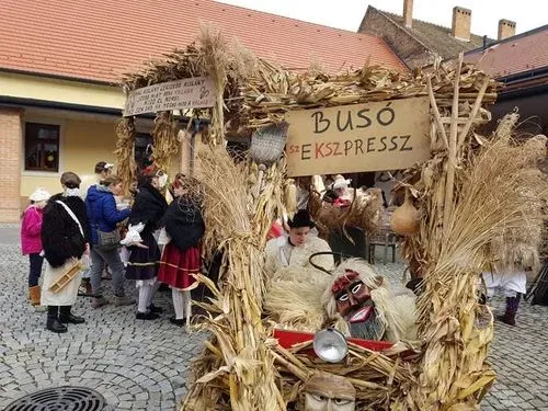 BUSÓJÁRÁS MOHÁCSON 2