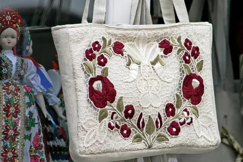 KALOCSA ÉS HAJÓS 7