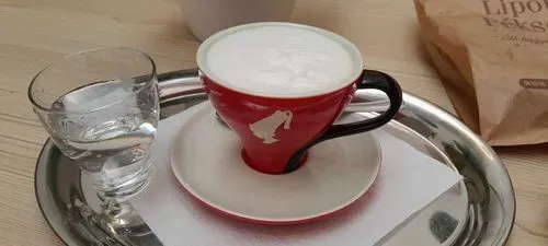 LIPÓTI TERMÁL ÉS ÉLMÉNYFÜRDŐ
- REGGELI A LIPÓTI PÉKSÉGBEN 7