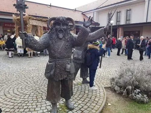 BUSÓJÁRÁS MOHÁCSON 1