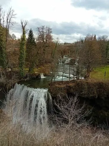 SMARGDZÖLD CSODÁK FÖLDJÉN - 
PLITVICE – SLUNJ - ZÁGRÁB 5