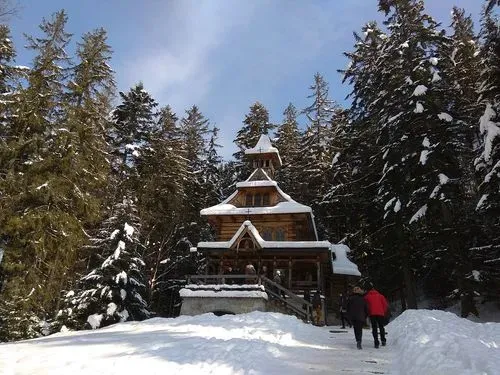 ZAKOPANE MESÉS VILÁGA ÉS A VILÁG LEGNAGYOBB HÓ-LABIRINTUSA 5