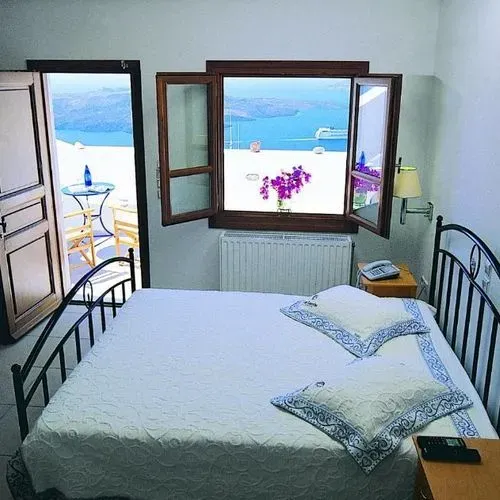 Utazás kép A misztikus kék-fehér Santorini