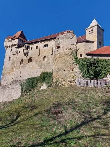 HINTERBRÜHLI TAVASBARLANG - 
LIECHTENSTEIN VÁRA - MÖDLING 1