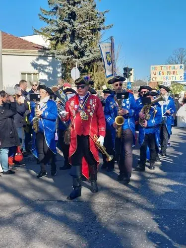 HINTERBRÜHLI TAVASBARLANG - 
LIECHTENSTEIN VÁRA - MÖDLING 5