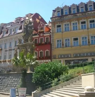   Csehországi kalandozások                               KARLOVY VARY-TELč -KARLSTEJN VÁRA- PLZEň 3