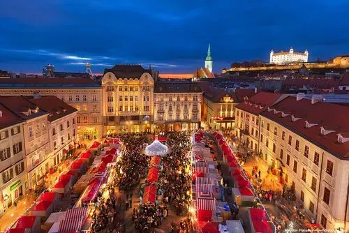 Utazás kép ADVENT POZSONY ÉS SCHLOSSHOF