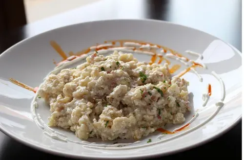 KOMÁROM ERŐDJEI ÉS KOMÁRNO 5