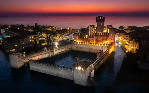 Különleges Szilveszter a GARDA-TÓ-nál 
(5 nap/4 éjszaka) 6