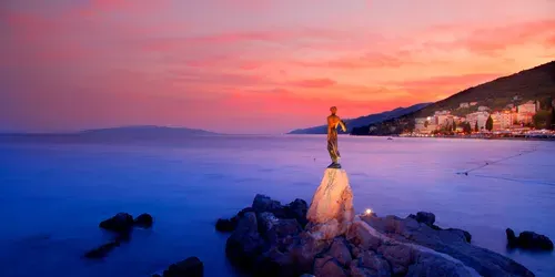 RIJEKAI KARNEVÁL
 1 éjszaka szállással 8