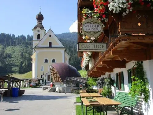 Utazás kép A HEGYIDOKTOR ÚJRA RENDEL