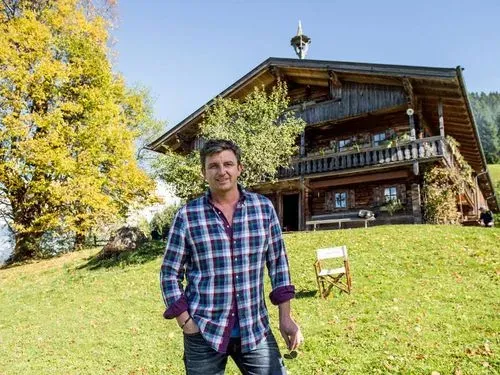 A HEGYIDOKTOR ÚJRA RENDEL 1