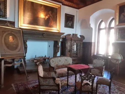 BAJMÓCI KASTÉLY – SIRÁLY KILÁTÓ
ÉS KISTAPOLCSÁNY  7