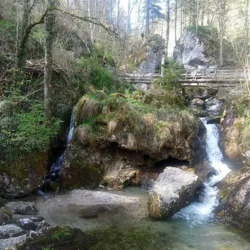 A HOHE WAND ÉS A
MYRA-VÍZESÉS 2