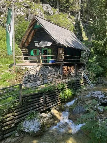 ÉLMÉNYEK A MEDVE-SZURDOKBAN 2