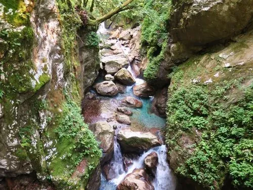 TOLMIN SZURDOK és SKOFJA LOKA 8