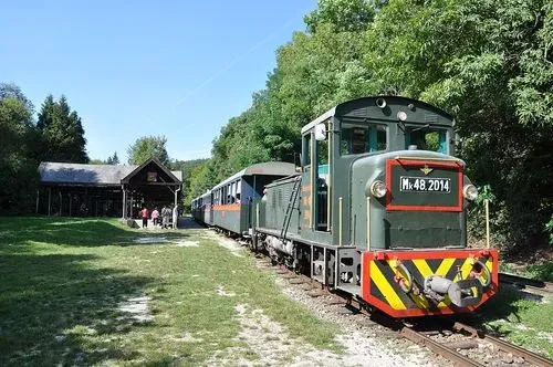 BÖRZSÖNYI KALANDOK
Királyrét kisvonat – Nógrádi vár és vadaspark 4