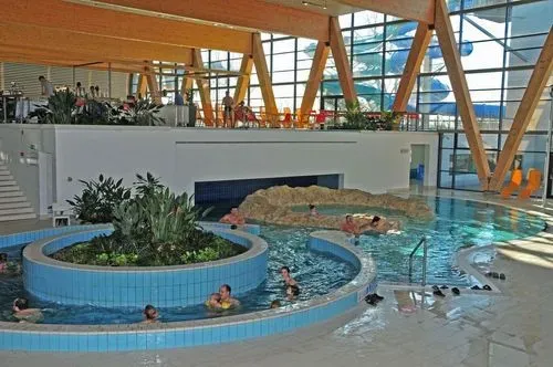 Utazás kép GUNARAS FÜRDŐ ÉS A 
MIKLÓSVÁRI PARKERDŐ