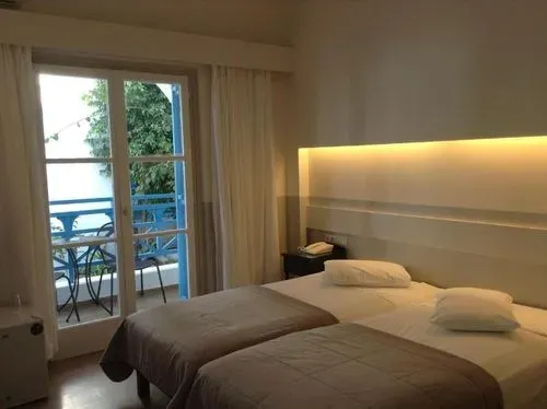 Santorini nyaralás 3 nap 4 éjszaka 9