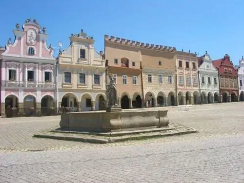 Utazás kép CSEHORSZÁGI KALANDOZÁSOK
KARLOVY VARY-TELč -KARLSTEJN VÁRA- PLZEň