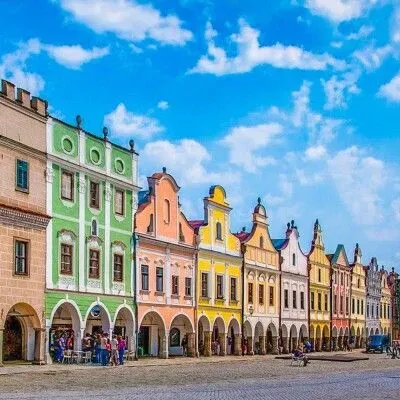 CSEHORSZÁGI KALANDOZÁSOK
KARLOVY VARY-TELč -KARLSTEJN VÁRA- PLZEň 1