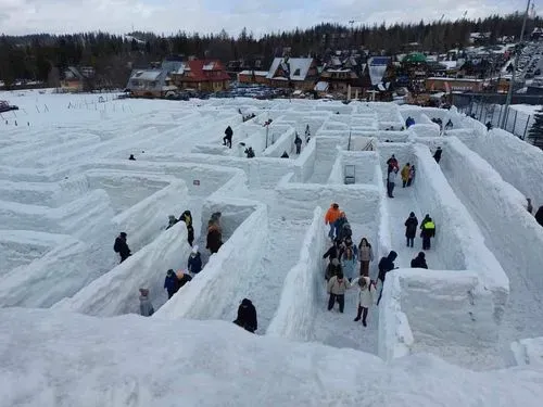 Utazás kép PORONIN - SKY WALK, ZAKOPANE 
ÉS A VILÁG LEGNAGYOBB HÓ-LABIRINTUSA