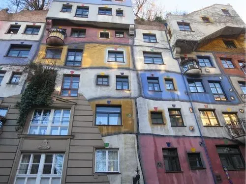 Utazás kép BÉCS – HUNDERTWASSER - 
Színek, formák és természet harmóniája Bécs szívében