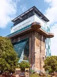 BÉCS - TENGER HÁZA 1