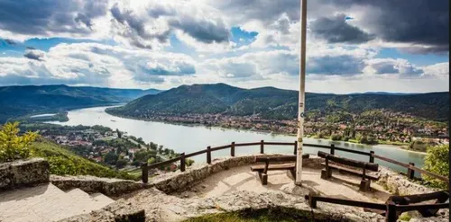 KIRÁLYI VISEGRÁD ÉS A TÉLI DUNAKANYAR VARÁZSA 2