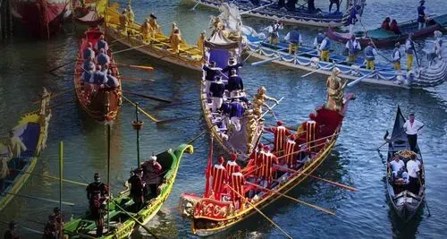 VELENCEI REGATTA
Európa legnagyobb gondola felvonulása és versenye
NON STOP UTAZÁSSAL 2