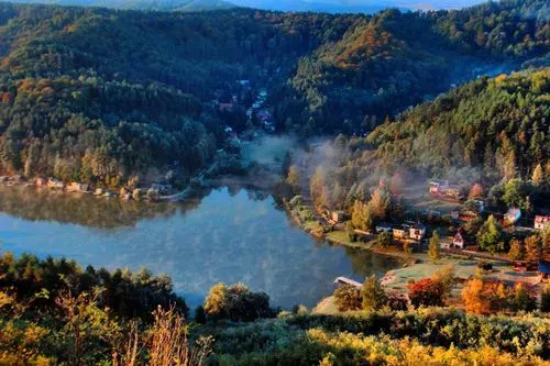 PARÁD - ÓZD - ARLÓI-TÓ 
Nemzeti Filmtörténeti Élménypark 
és Digitális Erőmű látogatás  
 2