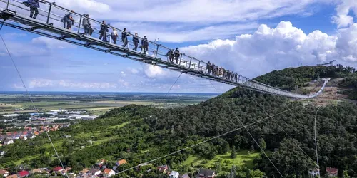Utazás kép MEGYER-HEGYI TENGERSZEM és SÁTORALJAÚJHELY FÜGGŐHÍDJA