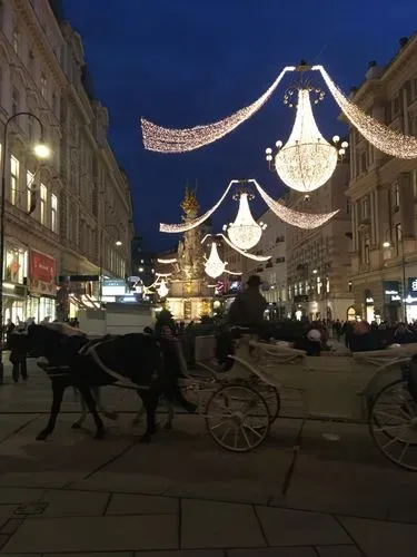 ADVENT BÉCSBEN
SHOPPING CITY SÜD 3