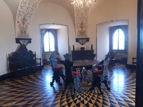 BAJMÓCI KASTÉLY – SIRÁLY KILÁTÓ
ÉS KISTAPOLCSÁNY  8