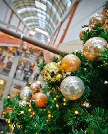 ADVENT BÉCSBEN
SHOPPING CITY SÜD
(EGÉSZ NAPOS VÁSÁRLÁSI LEHETŐSÉG) 2